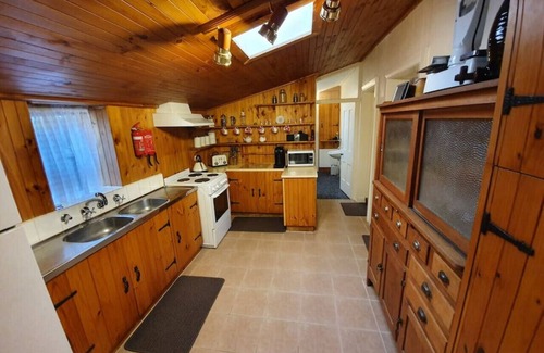 Burra House | Miss Mabel Cottage · Burra - Historic