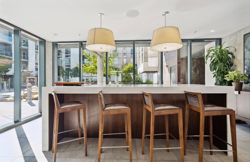 Mission Bay Apartment | Mission Bay 1 BR w/ Office by Anyplace - 11451