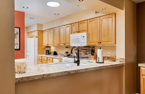 Rancho Mirage Villa | Mission Hills Country Club Villa with 2 King Beds