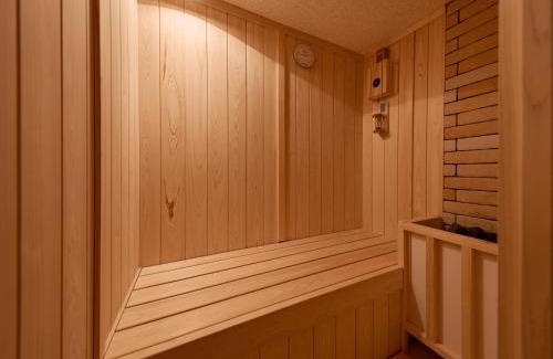 Yashio Onsen Hotel | Mission Hills Hotel