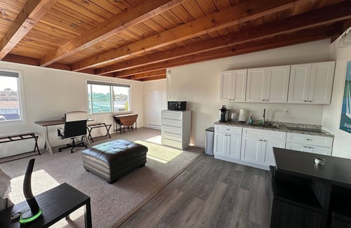 Serra Mesa Apartment | Mission Valley Studio, canyon view, with WiFi and AC, Close to Everything in SD