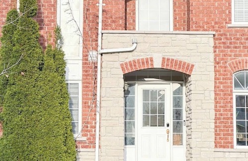 Lisgar House | Mississauga Home Away from Home