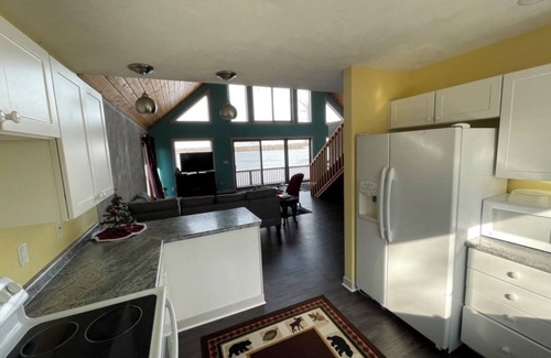 East Moline Apartment | Mississippi River House