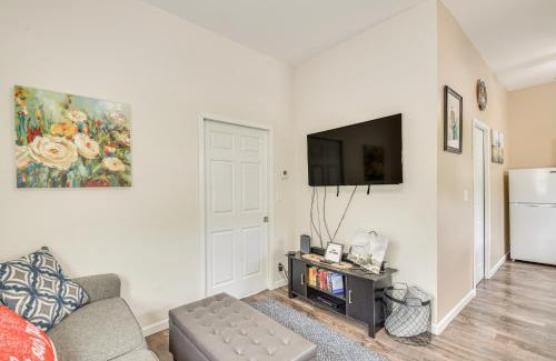 Port Byron House | Mississippi River Retreat with Views Walk to Water