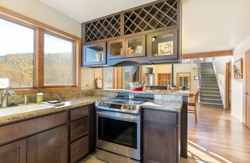 Huson House | Missoula Private Riverfront