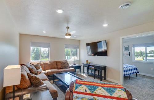 Pierre House | Missouri River Retreat Less Than 1 Mi to the Water!