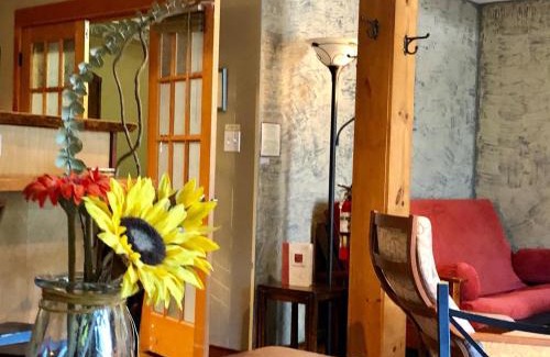 Nelson Apartment | Mistisos Place Vacation Rentals