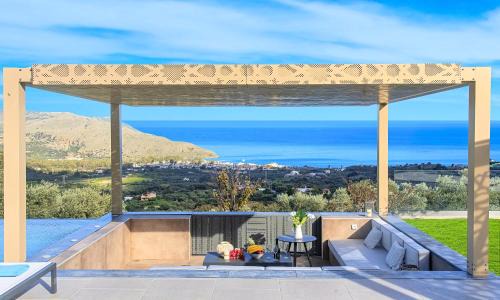 Mathes Villa | Mistral Suite Heated Pool