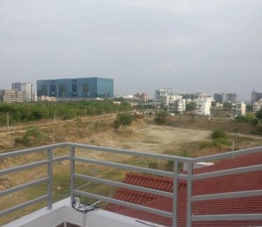 Gachibowli Bed & Breakfast | Misty Lake Guest House