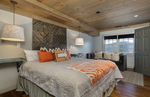 Skyland House | Misty Mountain Hideaway | Under New Management, Hot Tub & Mountain Views