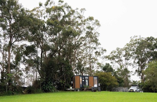 Peeramon House | Misty Mountain Retreat by Tiny Away