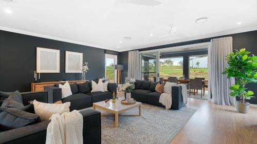 Berrima House | Misty Pond