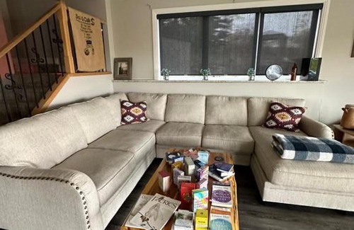De Winton Bed & Breakfast | Misty Ridge Retreat B&B