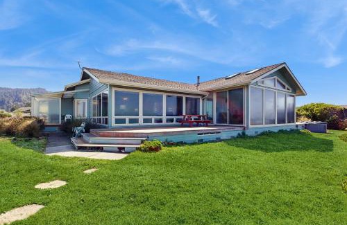 Fort Bragg House | Misty Rose