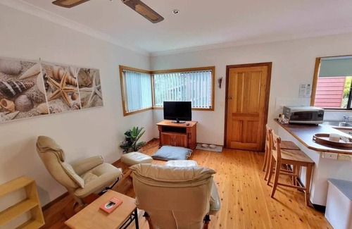 Congarinni Cabin | Misty Valley CabinnPet Friendly Getaway