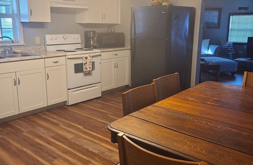 Elizabethton House | Misty Waters Getaway. Watauga River/Lake