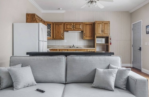 Allons Cabin | Mitchell Creek Villa 8