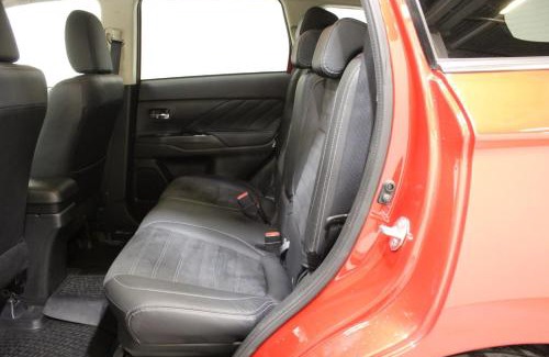 Sandnes Other | Mitsubishi med telt og camping utstyr