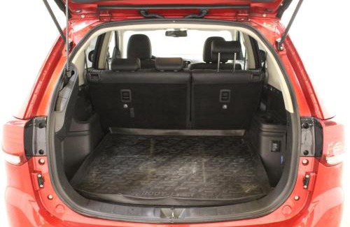 Sandnes Other | Mitsubishi med telt og camping utstyr