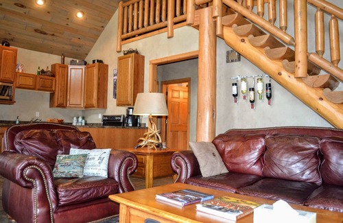 Lac du Flambeau Cabin | Mitten Lake Hideaway