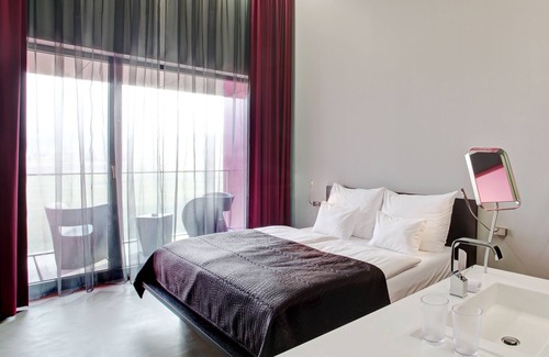 Celadna Hotel | Miura Hotel