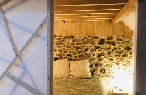 La Barthe-de-Neste Bed & Breakfast | Mixed dormitory at the hostel for groups or families of up to 8 people.