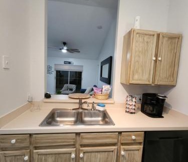Eagle Pointe South House | MJ House