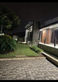 Greater Johannesburg Metropolitan Area Villa | Mkhuhla Rentals
