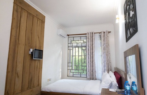 Mkomazi Game Reserve Resort | Mkomazi Hotels and Campsite