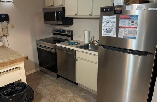 Snowshoe Condo | ML159- First Floor, Ski In/Out, Sleeps 6, Pvt Parking, Summer A/C, Near Village