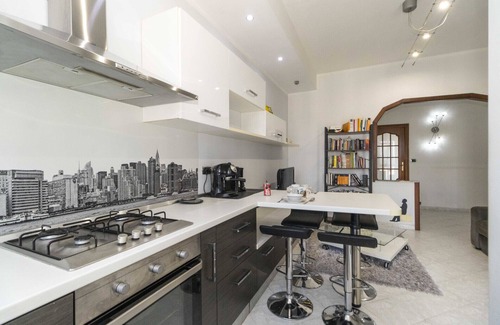 Millefonti Apartment | MM Benghazi Modern Appt x2 Nice-Millefiori Area