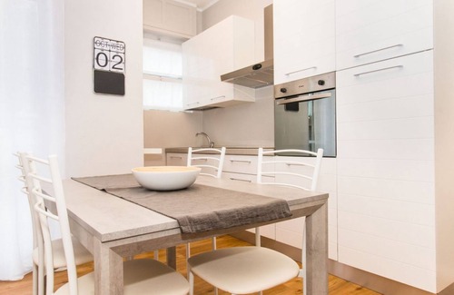 Parella Apartment | MM Pozzo Strada Brand new apt x3 with terrace!