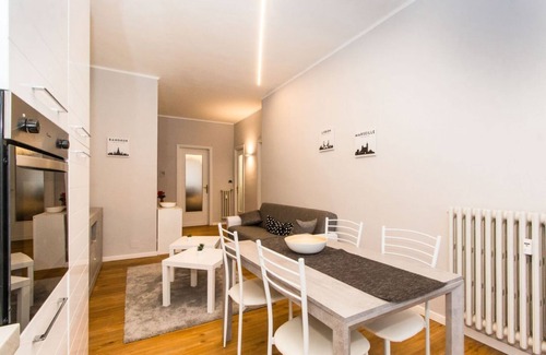 Parella Apartment | MM Pozzo Strada Brand new apt x3 with terrace!
