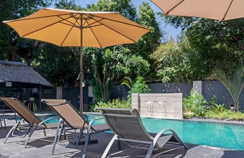 Greater Johannesburg Metropolitan Area Apartment | Mmanokeng Suit