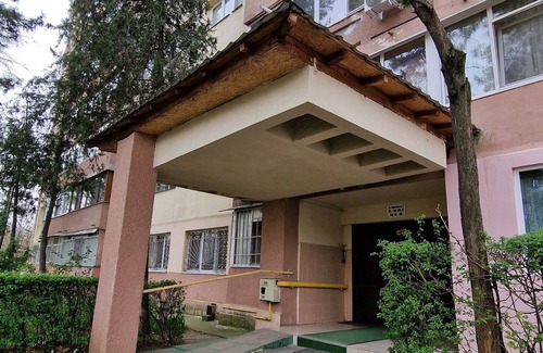 Ploiesti Apartment | MMT SweetHome1 with 2 Bedrooms and 1 Living room