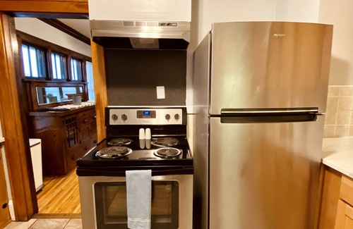 Bryant House | MN Getaway: Historic 2BR with Modern Amenities