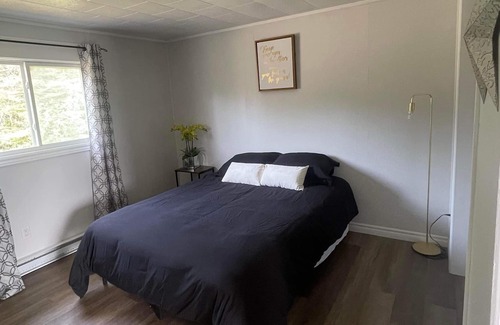 Grand Manan Island House | Mo & Flo’s Place- Pet Friendly!