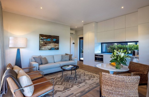 Blackpool House | Moa 30 Runga | Stay Waiheke