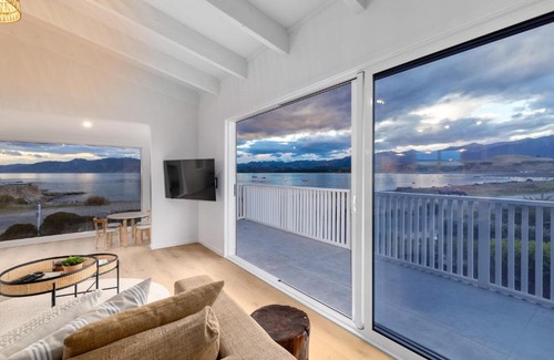 South Bay House | Moa Road Retreat - South Bay, Kaikoura