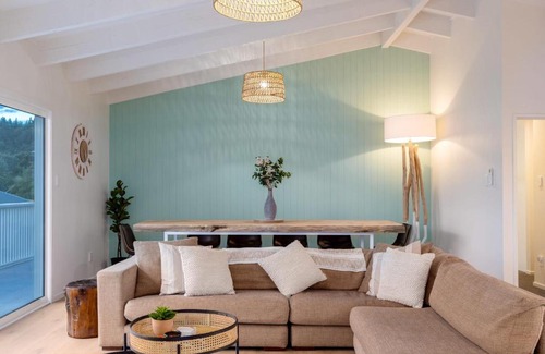 South Bay House | Moa Road Retreat - South Bay, Kaikoura