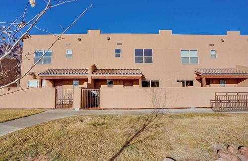 Moab South Valley Apartment | Moab Townhome w/Patio, Near Arches National Park!