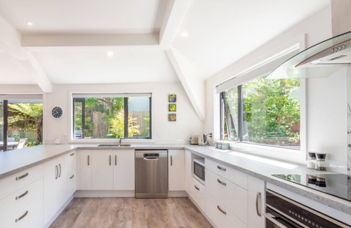 Nelson House | Moana Tides Tahunanui