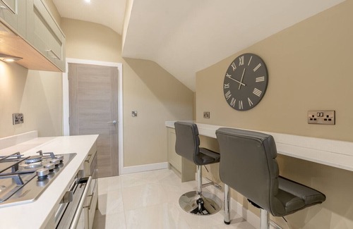 Rawtenstall Apartment | Moat House Penthouse Suite - 2 Bed 2 Bath
