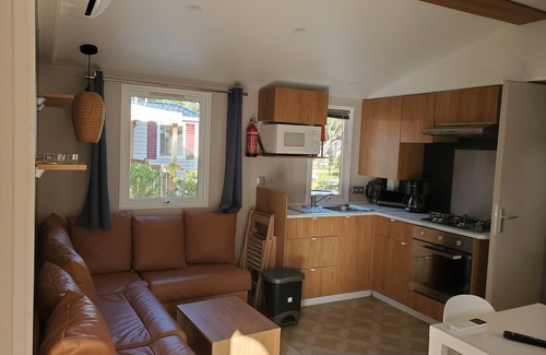 Montendre House | Mobil-home 4/6p quiet property 20 min from Jonzac. Ideal for curists.