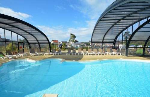 Jullouville House | Mobil-home 6 pers, 3 chambres, piscine chauffée, plage à 200m, terrasse couverte - FR-1-361A-12
