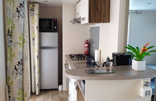 Le Fenouiller House | Mobil-home Dans Camping Calme Avec Piscine, 2,8 km de la Plage