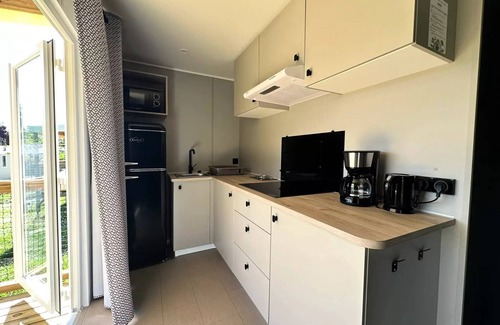 Saint-Vincent-de-Cosse House | Mobil-Home Komfort Riviera 29m2 (2 Schlafzimmer) + überdachte Terrasse 18m2 4 Personen
