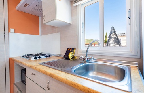 Tirig RV Rental | Mobile Home '243' with Mountain View, Wi-Fi and Air Conditioning