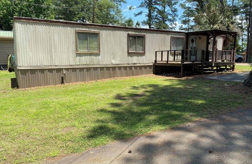 Negreet House | Mobile Home #4 at Tranquility Bay Resort