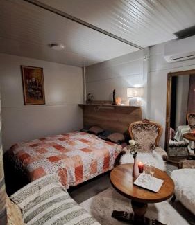 Spodnja Polskava House | Mobile Home Cabana with HotTub&Sauna
